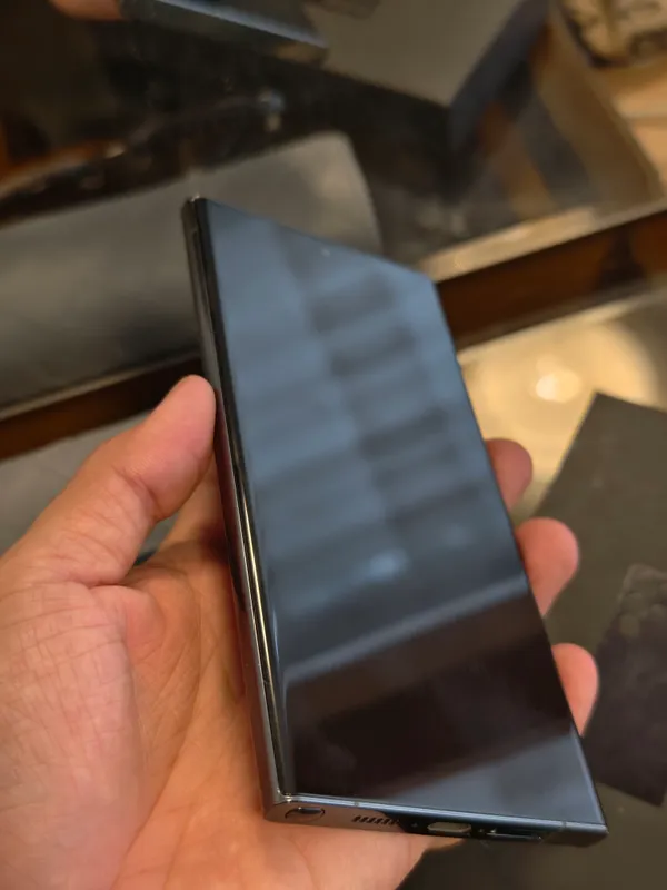 Samsung Galaxy S23 Ultra 2
