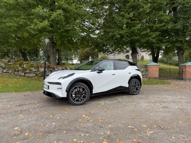 Продам Zeekr X Awd, офицальная своя машина! Продам Zeekr X Awd, офицальная своя машина!