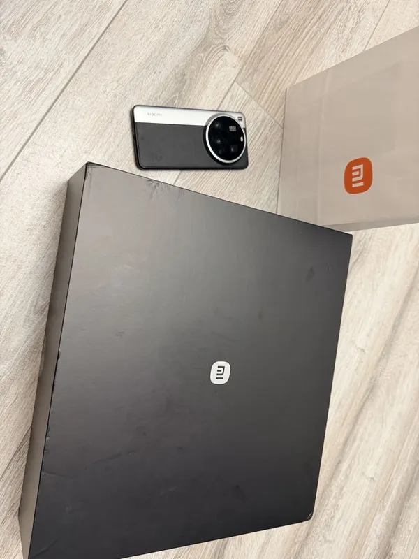 Xiaomi 15 ultra mi global 16/528гб e-sim версия full комплект имей бор 7 Xiaomi 15 ultra mi global 16/528гб e-sim версия full комплект имей бор 7