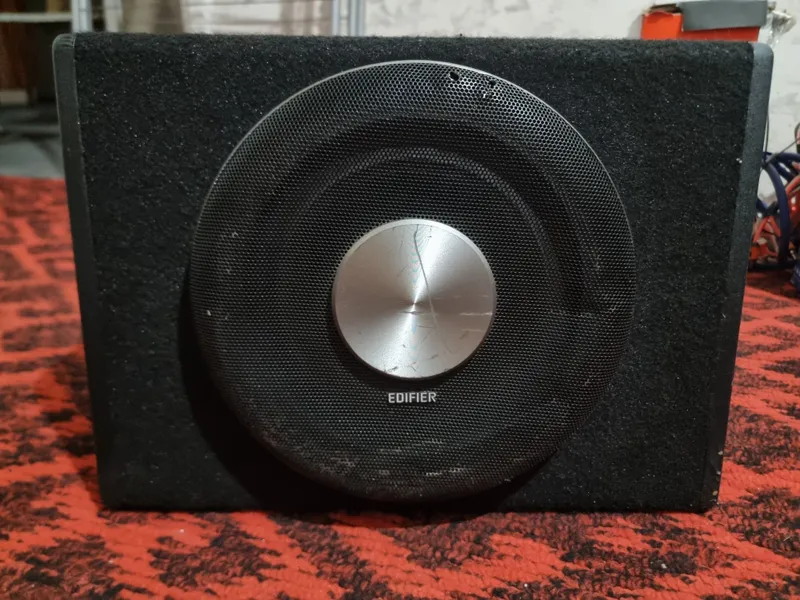 Автомобильный сабвуфер Edifier CW810 1 Автомобильный сабвуфер Edifier CW810 1