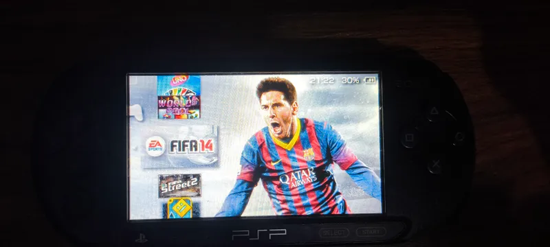 Psp street (E1008), holati yaxshi, 10 dan ortiq o‘yin bor 1 Psp street (E1008), holati yaxshi, 10 dan ortiq o‘yin bor 1