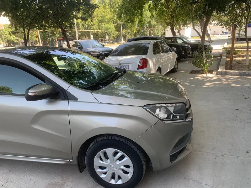 Lada X ray 1 Lada X ray 1