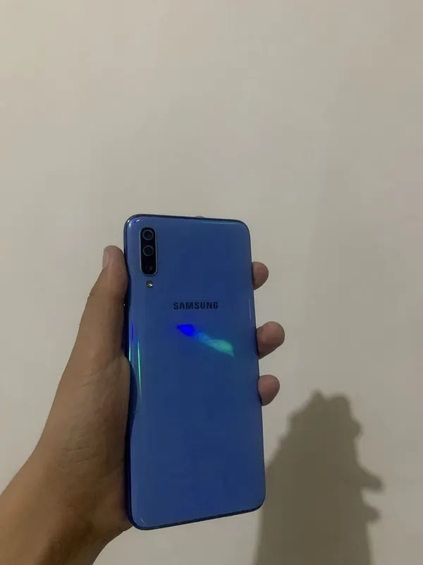 Samsung a70 Sotiladi 1