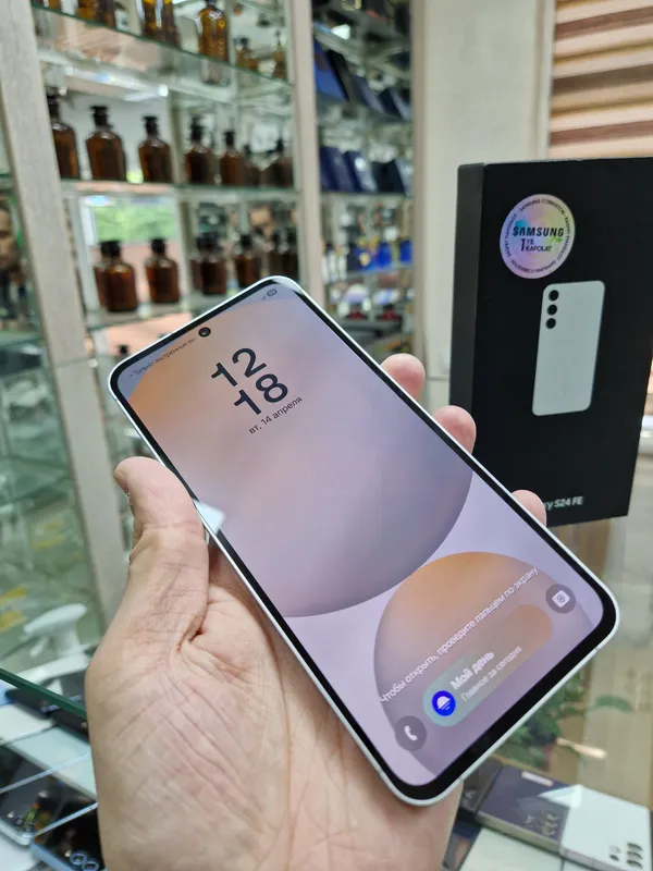 Samsung S24fe 5G 4