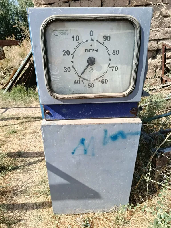 Binzin quyish uskunasi kalonka holati yaxshi 2 Binzin quyish uskunasi kalonka holati yaxshi 2