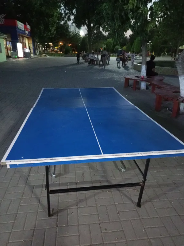 Tennis ustol  sotiladi