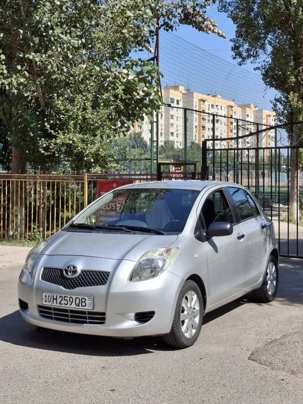 Продам свою Toyota yaris VVT 1.3 . 2NZ 2