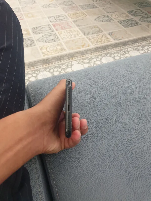 iPhone SE 2020, 128 ГБ 5 iPhone SE 2020, 128 ГБ 5