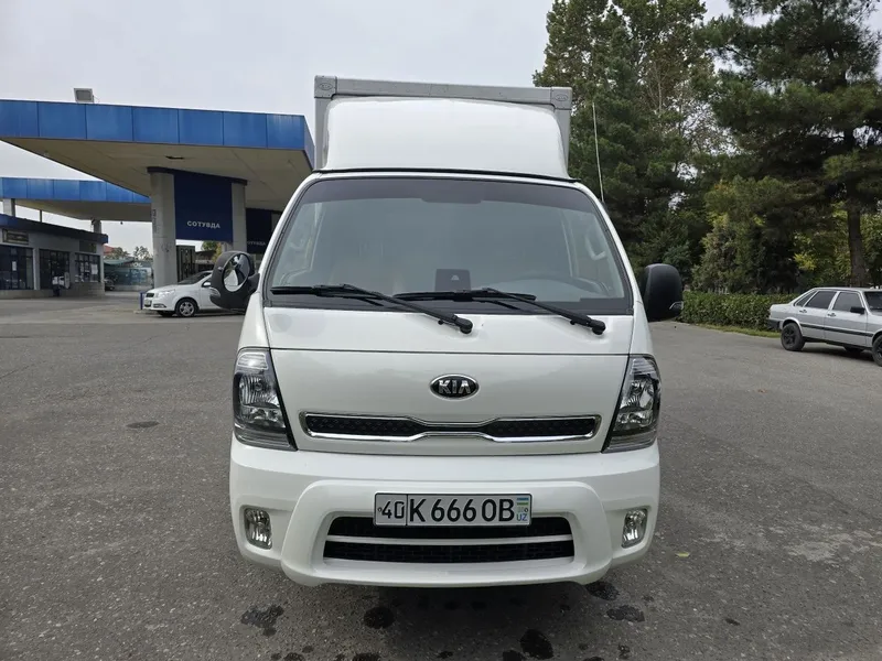 Kia bongo III, завод пропан 2 Kia bongo III, завод пропан 2