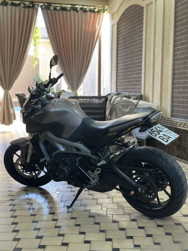 Мотоцикл Yamaha MT-09 3 Мотоцикл Yamaha MT-09 3