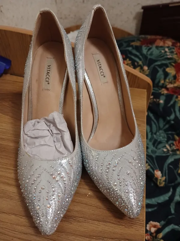 Ideal holatdagi tuflilar sotiladi 2