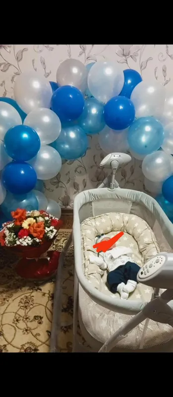 колыбель электронный для дете и стульчик