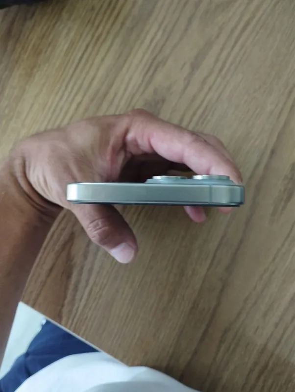 Iphone 15 pro max 256 GB 4
