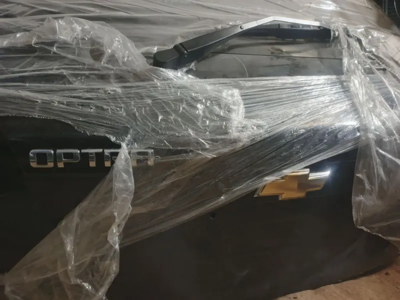Lacetti xetchbek kapot krilo 2