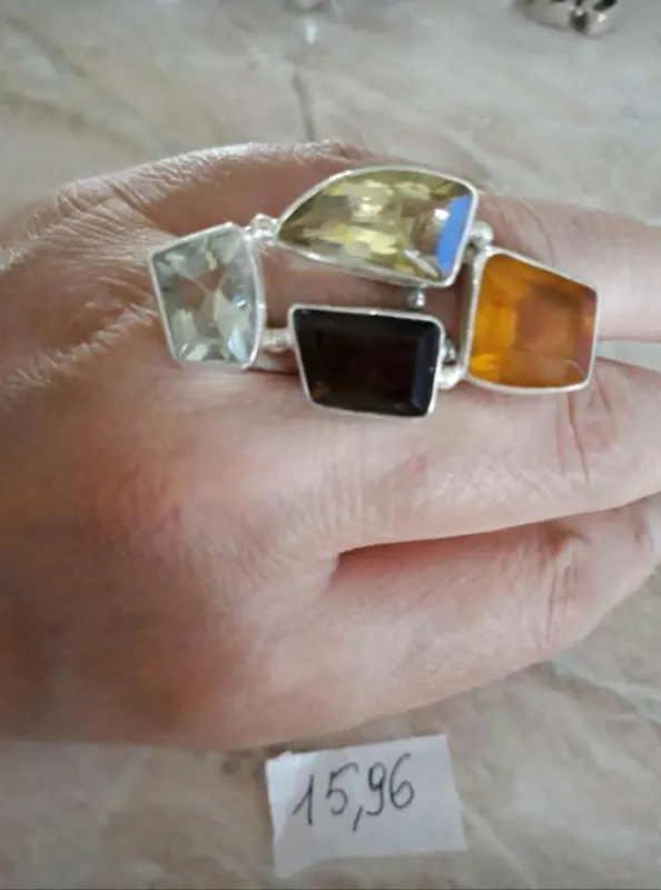 кольца серебро925 пр. с нат. топазами из Тайланда