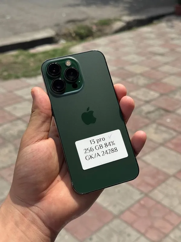 IPhone 13 Pro . 2