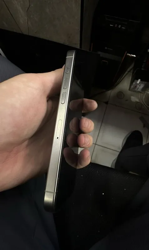 iPhone 15 Pro, iCloud 3 iPhone 15 Pro, iCloud 3