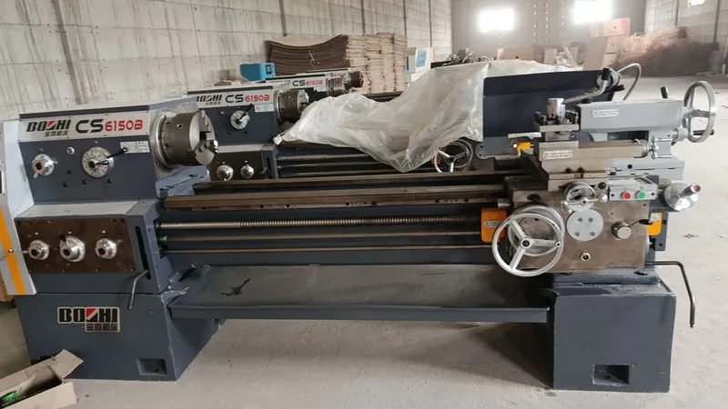 CS6150B tokarlik stanogi 1 CS6150B tokarlik stanogi 1