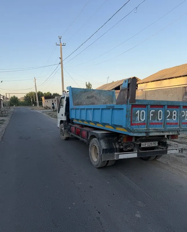 Qurilish chiqindilarini olib chiqish. Isuzu. 24/7 3