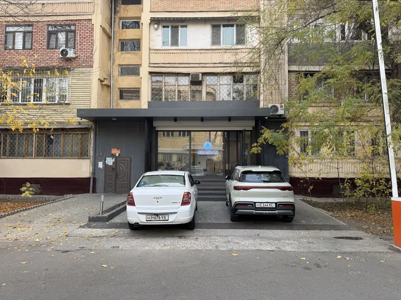 ЦУМ | Бон кафе - Продается нежилое помещение вдоль дороги 164м2 — фото 1