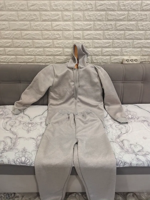 ayollar sport kostyumi, 48–50-o‘lcham, 250 000 so‘m 3