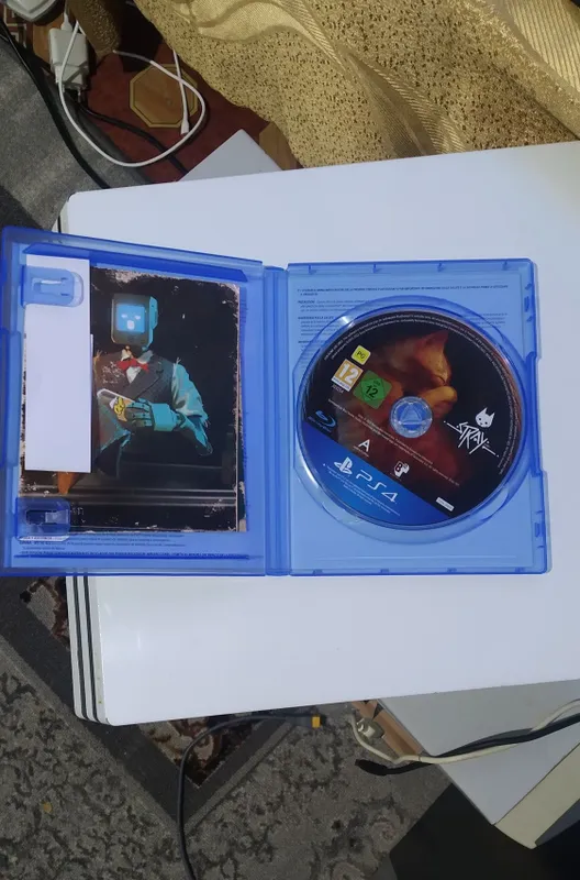 Продается диск для Sony playstation 4 "STRAY". — фото 1