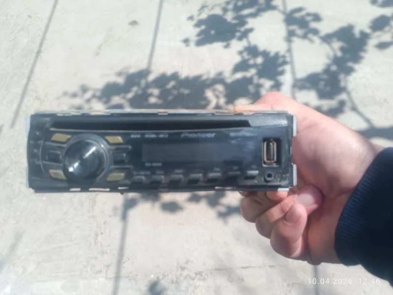 Pioneer mafon Deh-4350 Usb disk bez bluetooth 1