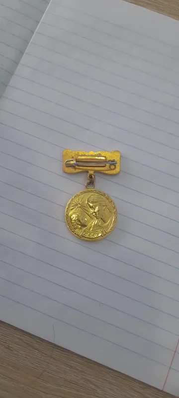 CCCP medal sotiladi ideal holatda