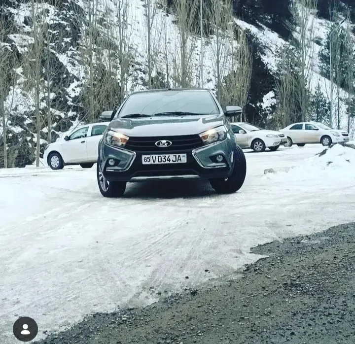 Мошин сотилади Lada Vesta Cross 1.8 — фото 2