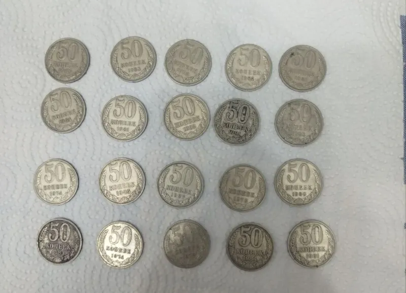 Продам м о н е т ы