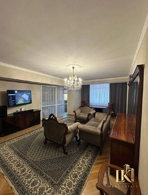 Keng 3 xonali kvartira sotiladi, 94 m², Mirabod tumani 2