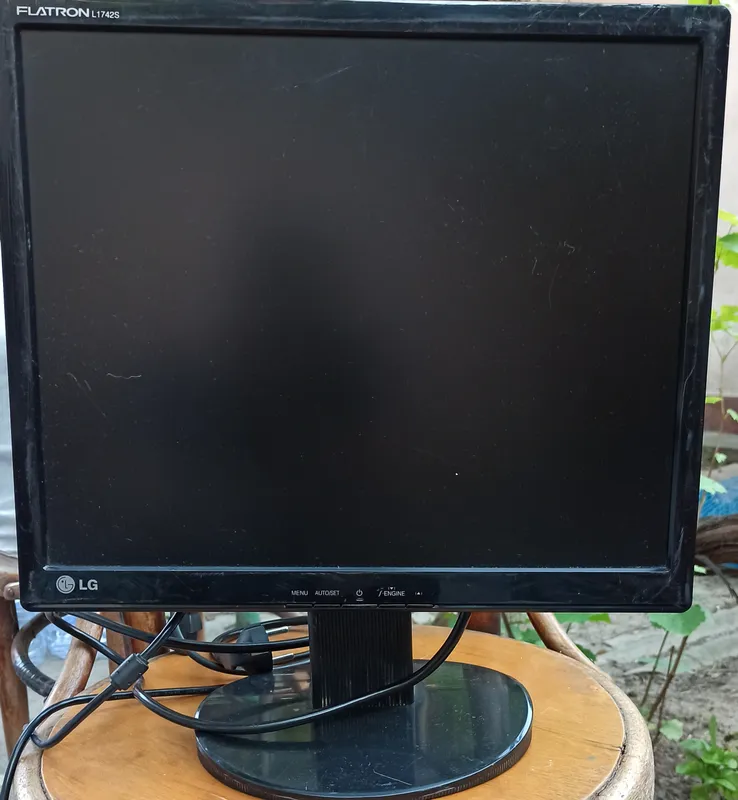 Монитор LG flatron l1742s-PF