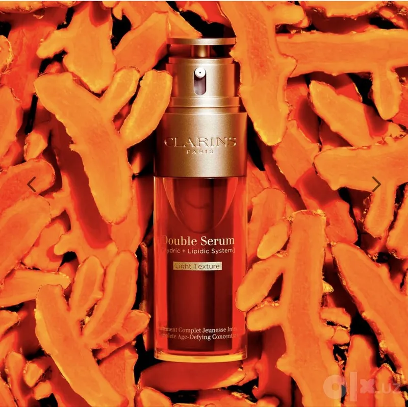 Clarins Double Serum Light yengil teksturali sarum 3 Clarins Double Serum Light yengil teksturali sarum 3