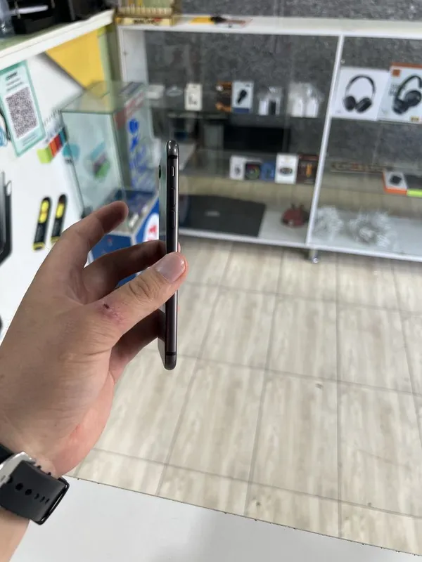 Iphone 8 ideal srochna 8