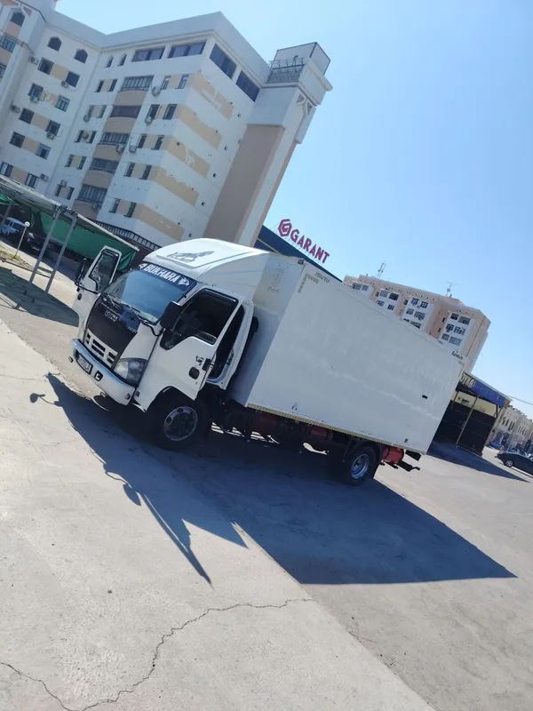 Isuzu moshinasi sotiladi 2 Isuzu moshinasi sotiladi 2