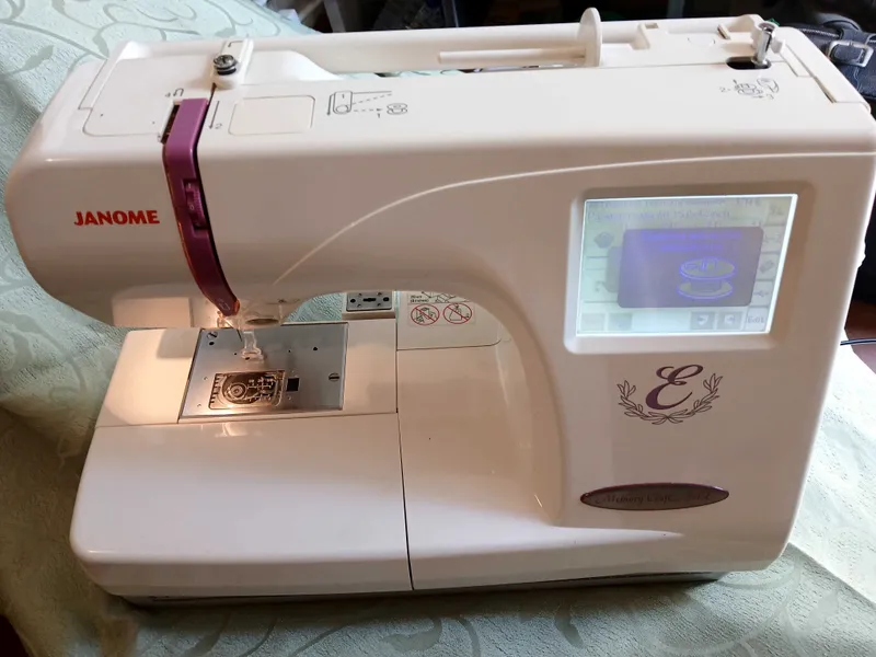 Janome Memory Craft 350E