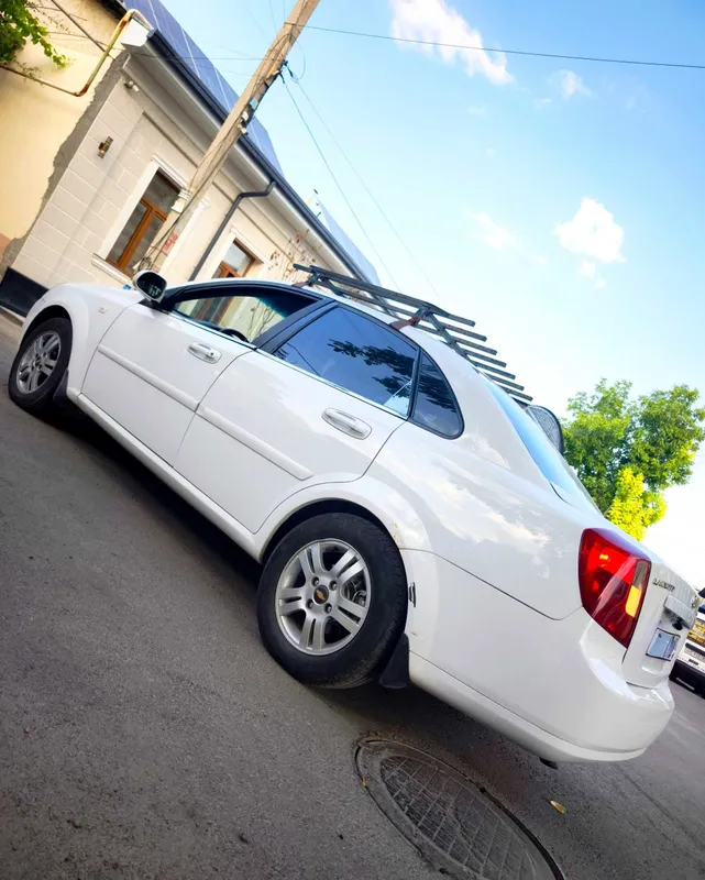 Chevrolet Lacetti 1.8 AT, 2010-yil sotiladi 6 Chevrolet Lacetti 1.8 AT, 2010-yil sotiladi 6
