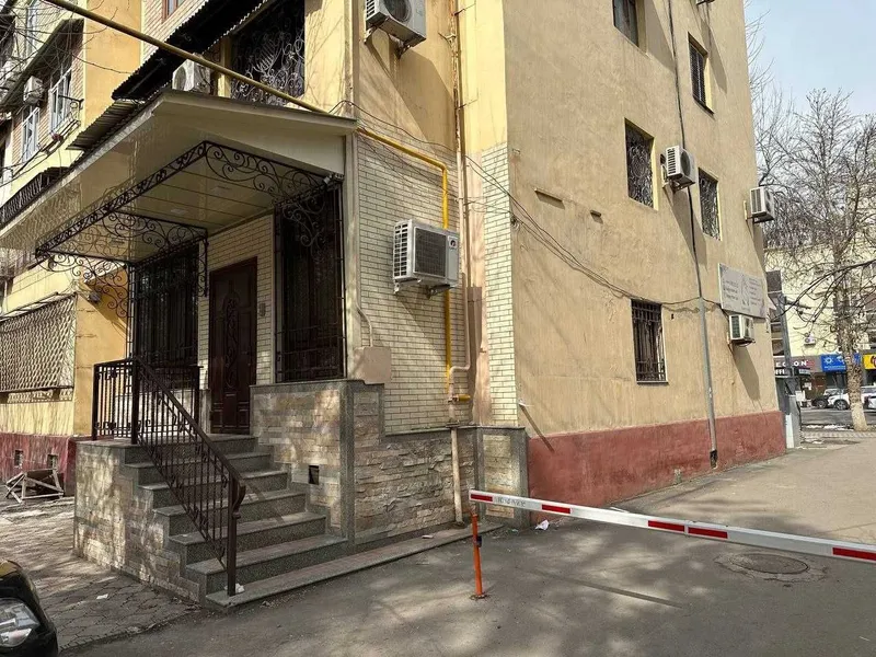 Аренда Ц4 /56м2/1 линия/окна во двор 2