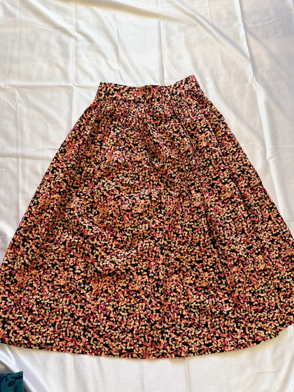 H&M yubka 3 H&M yubka 3