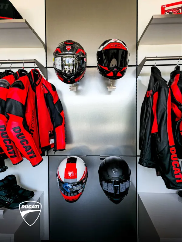 Оригинальная экипировка, одежда и аксессуары Ducati 3