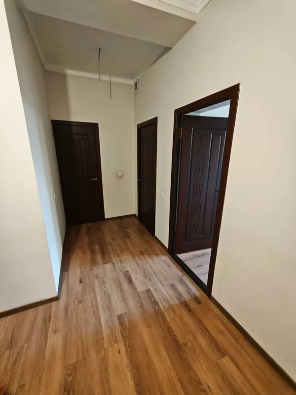 Uchqahramon G'ishtko'prikda hovli sotiladi 4
