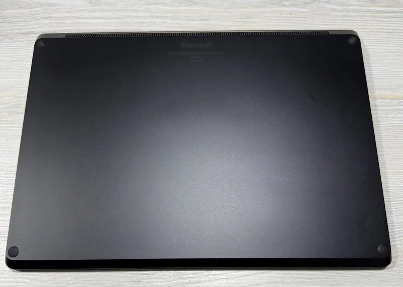 Surface Laptop 6 2K Core i5 Ultra 135H/16GB/512GB 7 Surface Laptop 6 2K Core i5 Ultra 135H/16GB/512GB 7