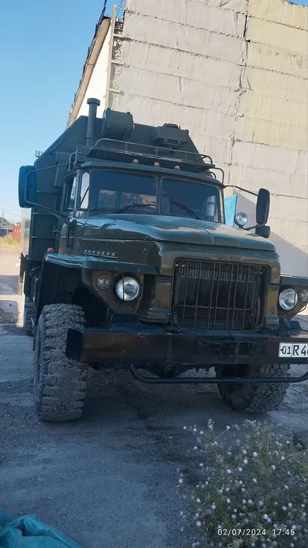 Урал-375, 1981 йил, вагон будка ва йук 1 Урал-375, 1981 йил, вагон будка ва йук 1