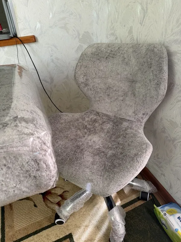 Продаю все расходники и кушетку для наращивания ресниц! 2