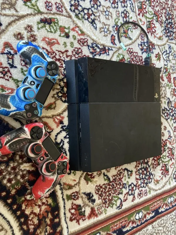 Playstation 4. 500gb 11.00 GoldHen 2