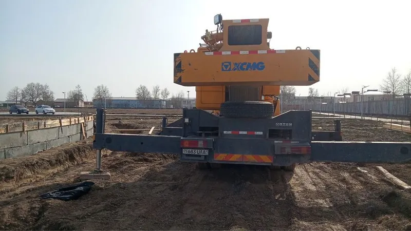 Kran 30 t xolati allo 2100мото час — фото 2