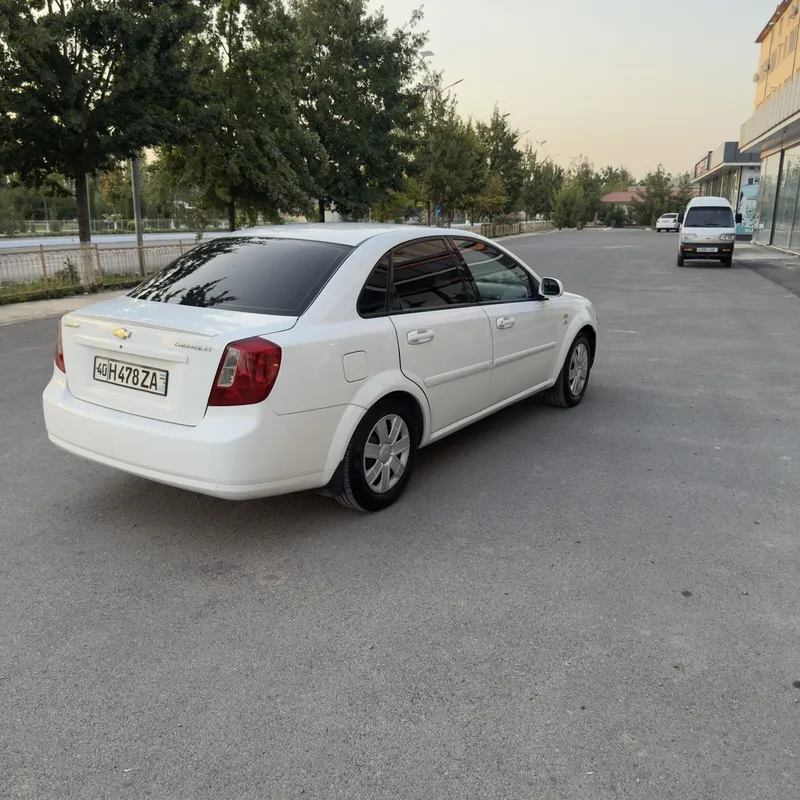 Lacetti sotiladi 3 Lacetti sotiladi 3