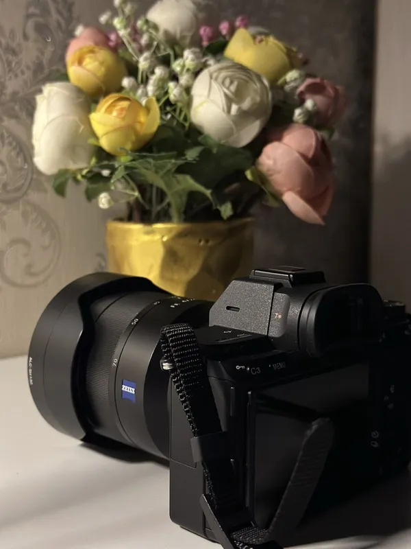 Sony A7R III va obyektiv sony 50mm fe Sensor: 3 Sony A7R III va obyektiv sony 50mm fe Sensor: 3