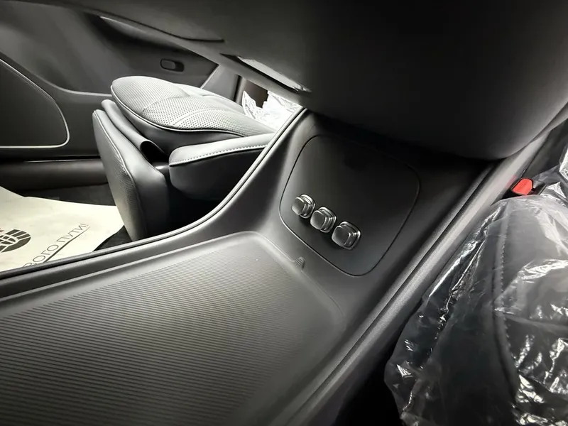 Leapmotor c11 restaling luxriy lidar 300km gibrit — фото 6