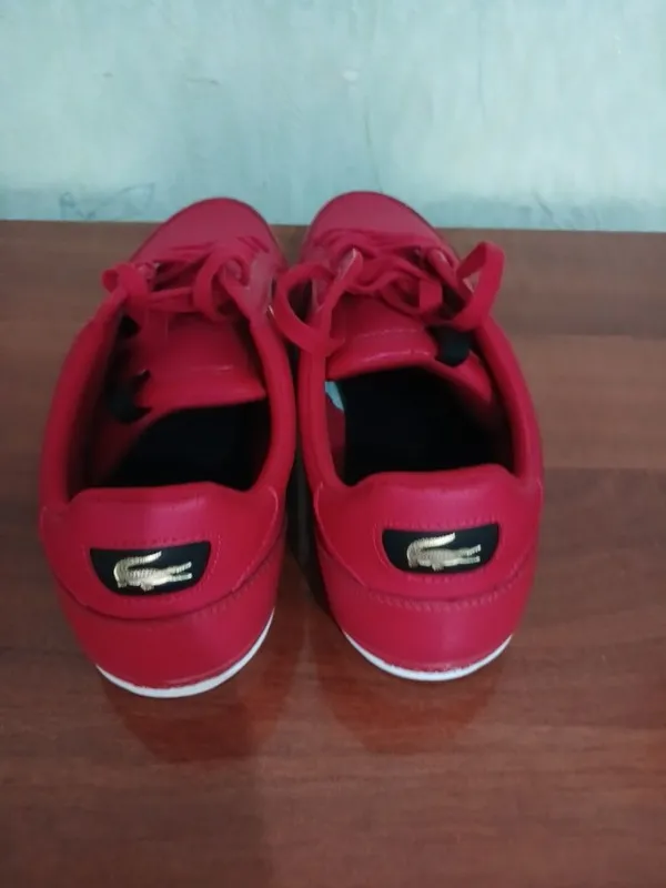 Красовка LACOSTE жуда мустаҳкам США 3 Красовка LACOSTE жуда мустаҳкам США 3